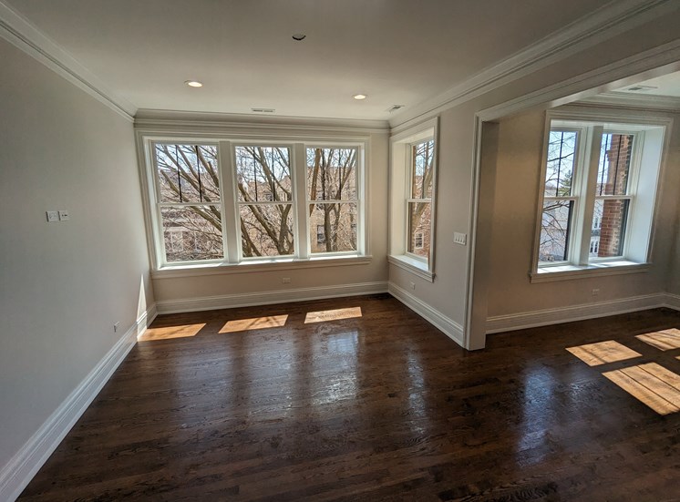 Living Room, hardwood floor, recessed can lights