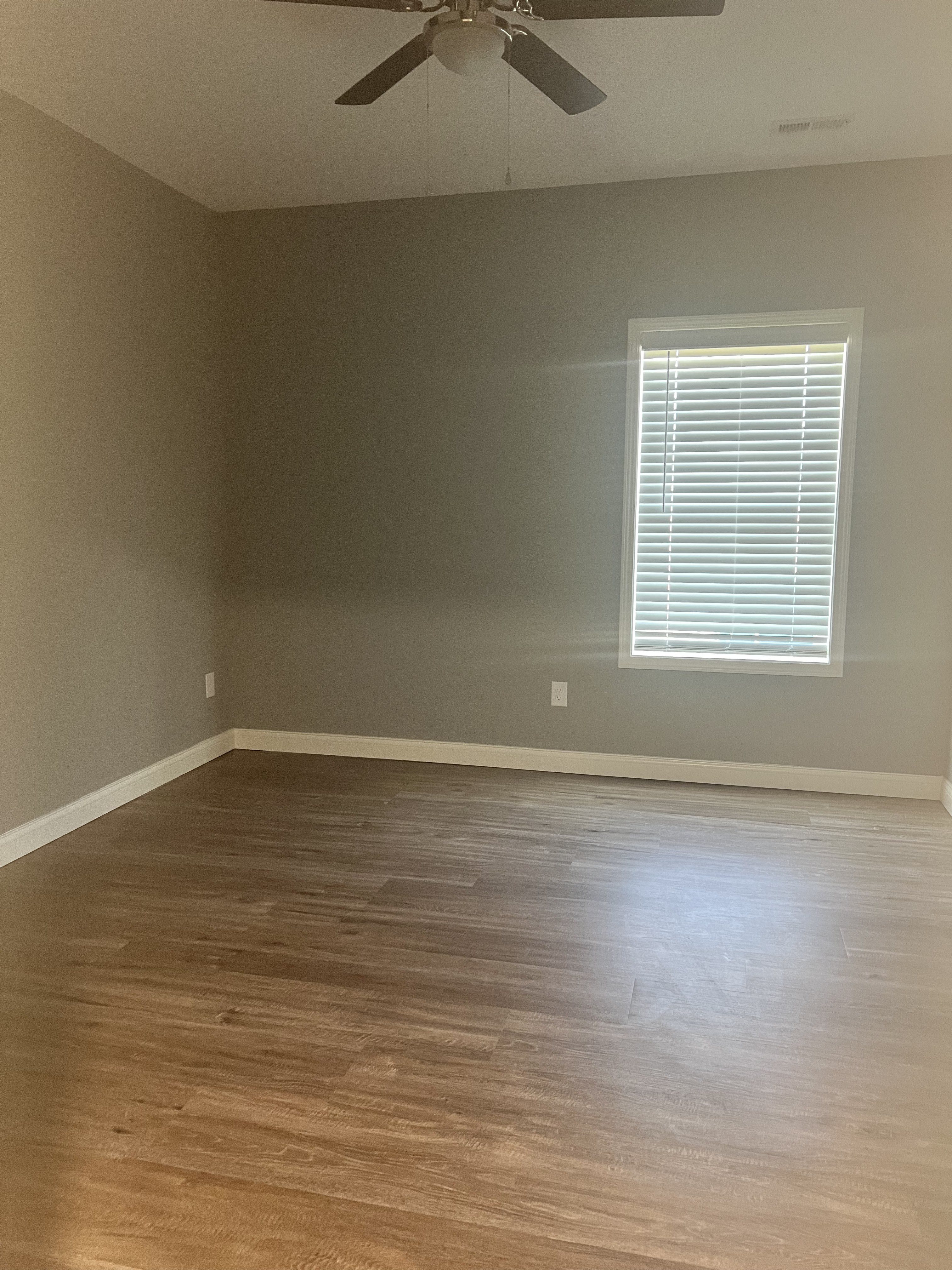$1490 unit small bedroom