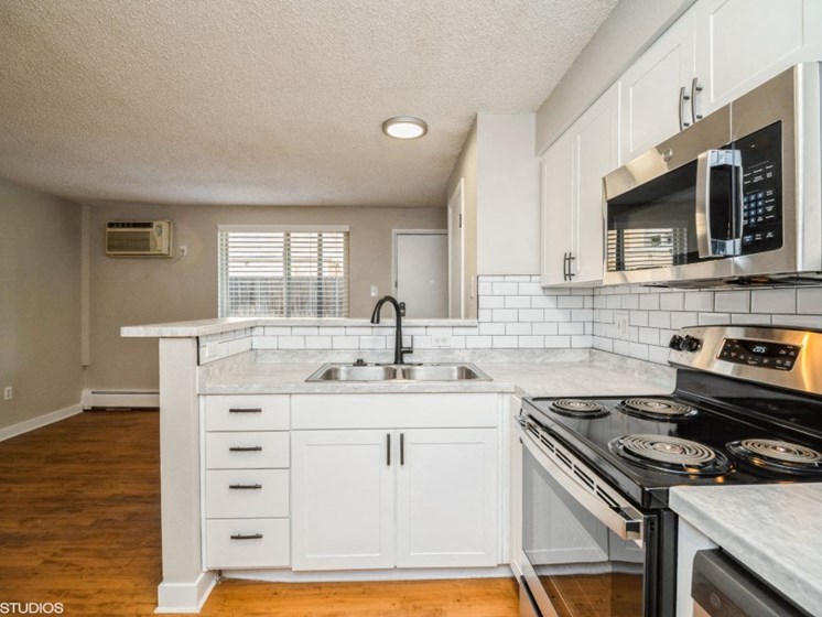 Beautiful Kitchen at 1443 Elizabeth