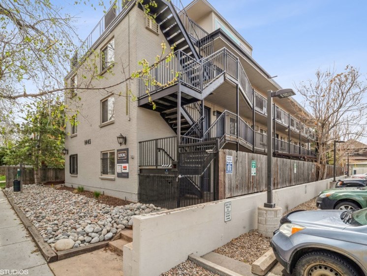 1443 Elizabeth Exterior