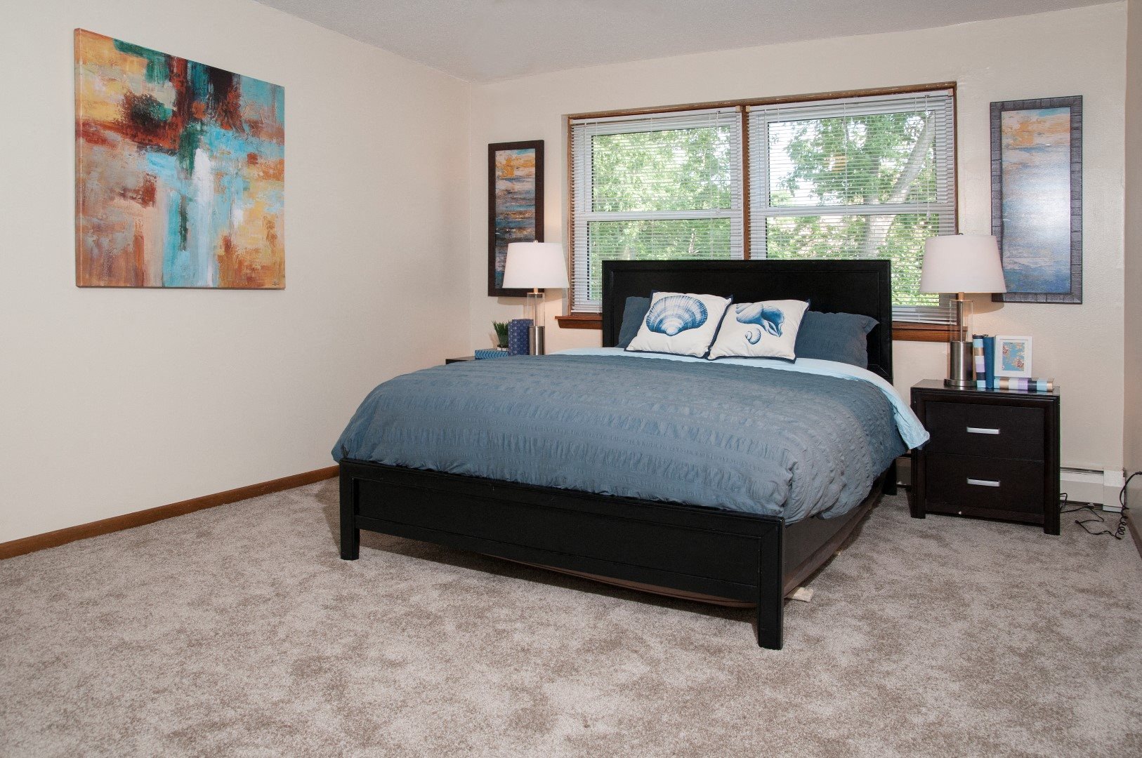 2416 Blaisdell apartments uptown large bedroom