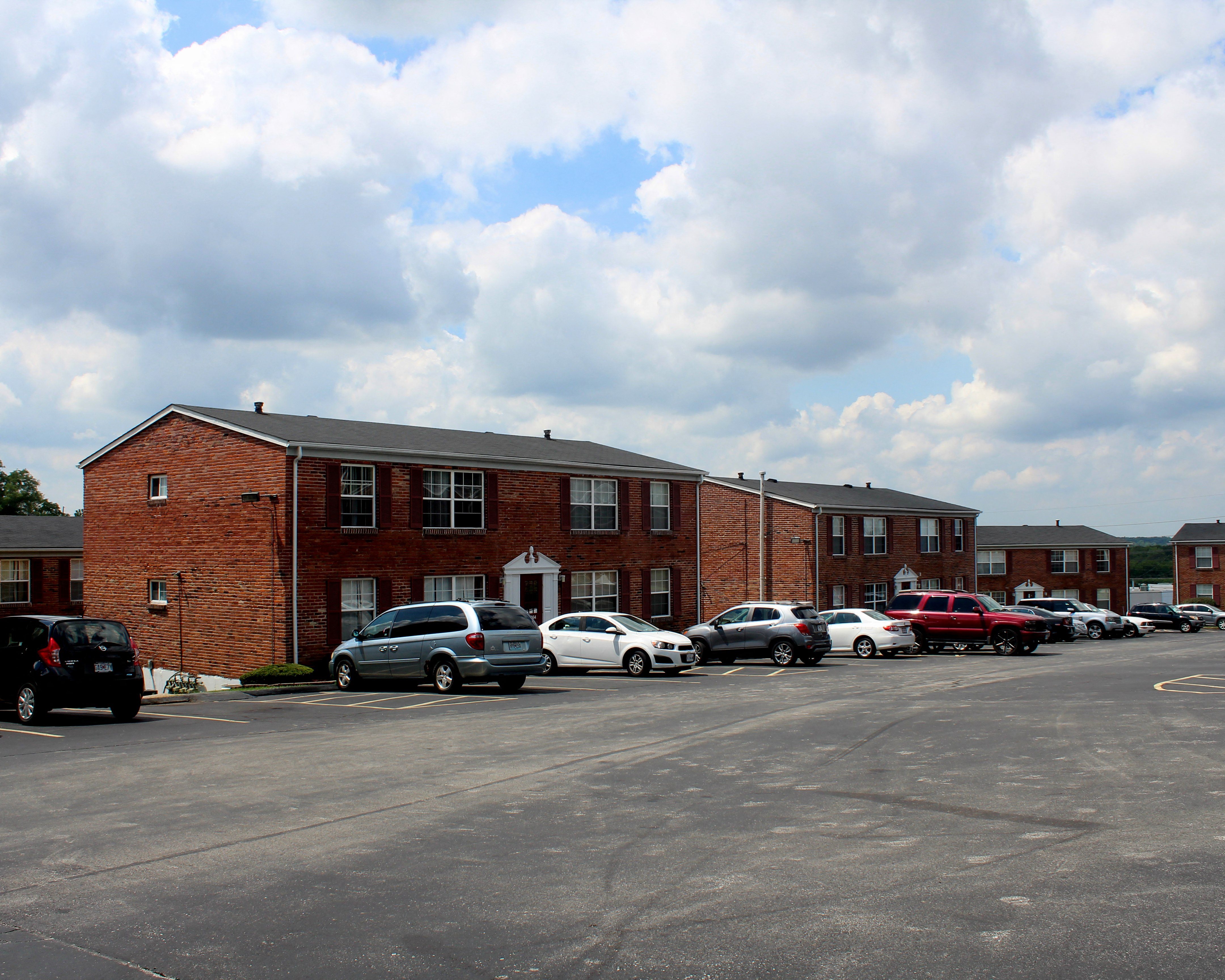 Photos and Video of Orchard Park Apartments in St. Louis, MO