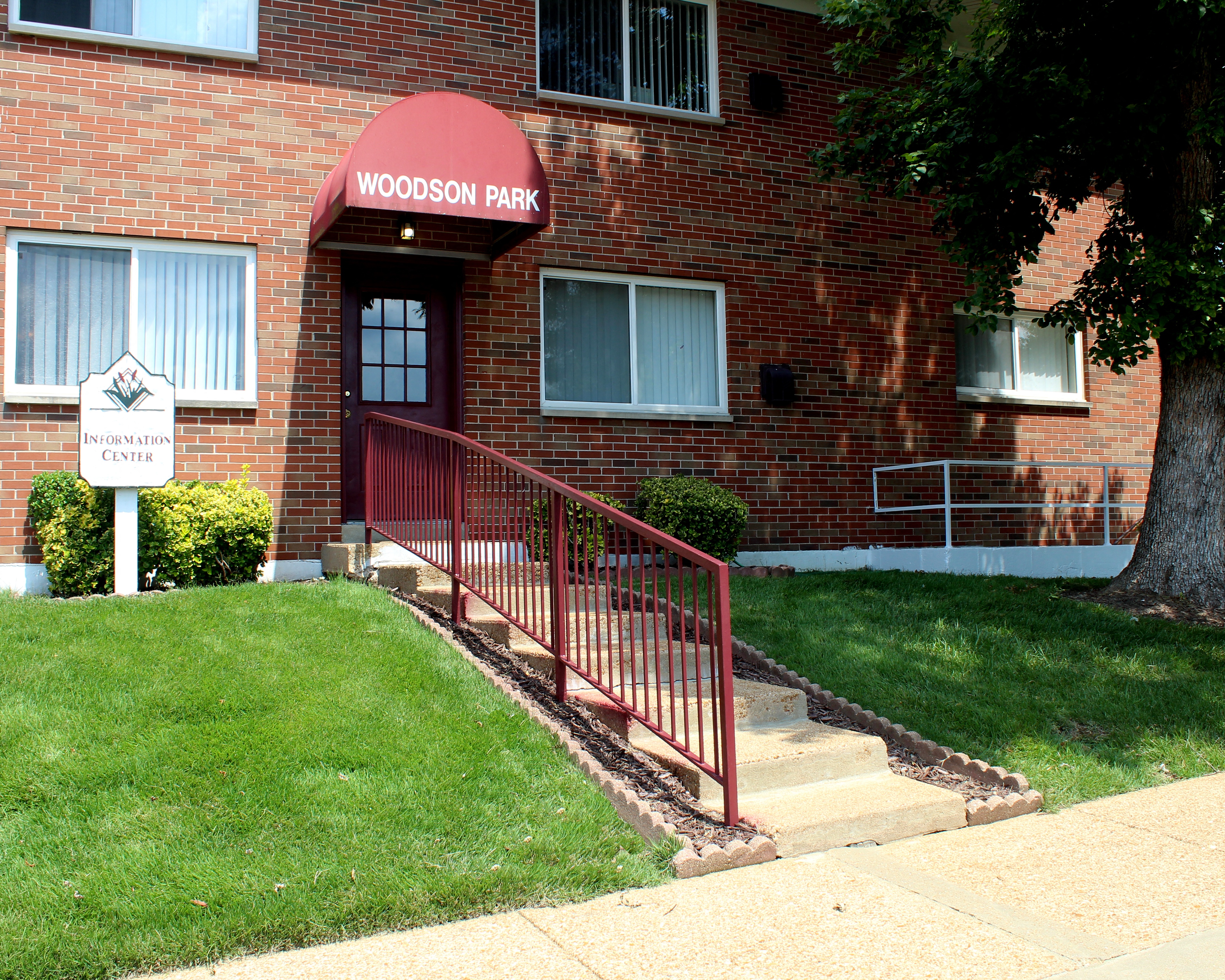 Woodson Park Apartments Apartments in Overland, MO