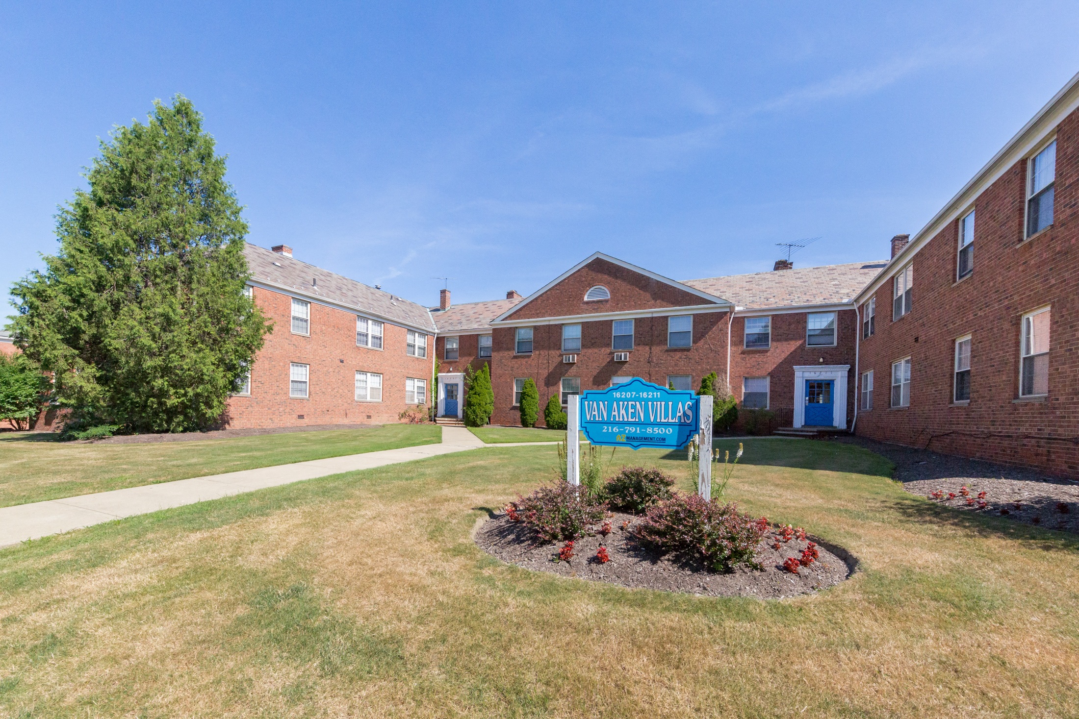 Van Aken Villas Apartments in Shaker Heights, OH