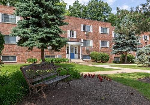 | Apartments in Woodmere, OH | RENTCafe