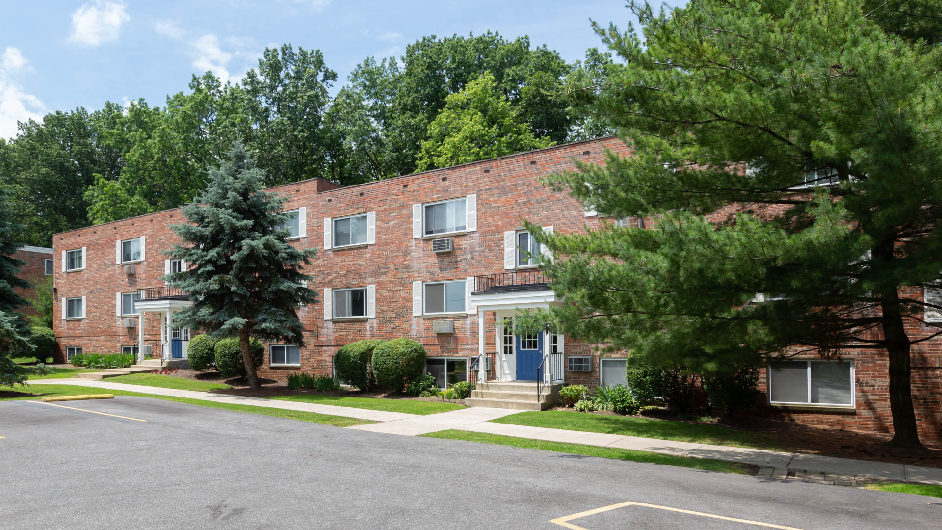 Kensington Club Apartments Apartments in Rocky River, OH RENTCafe