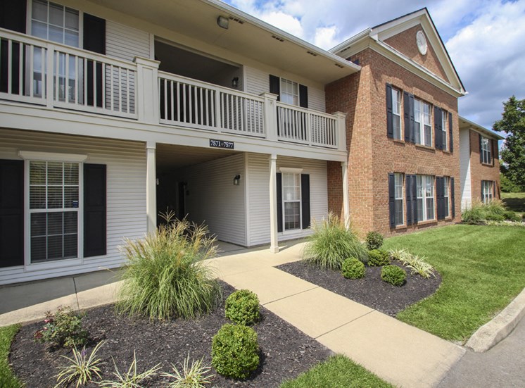This is a photo of apartment exteriors at Washington Park in Centerville, OH.