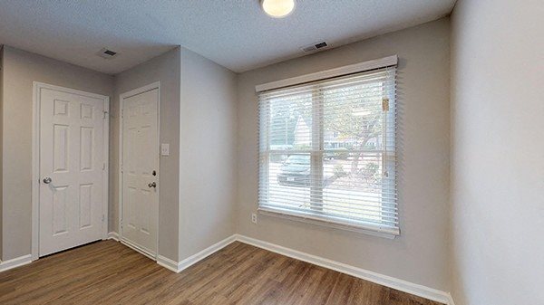 Gallery Photo 15