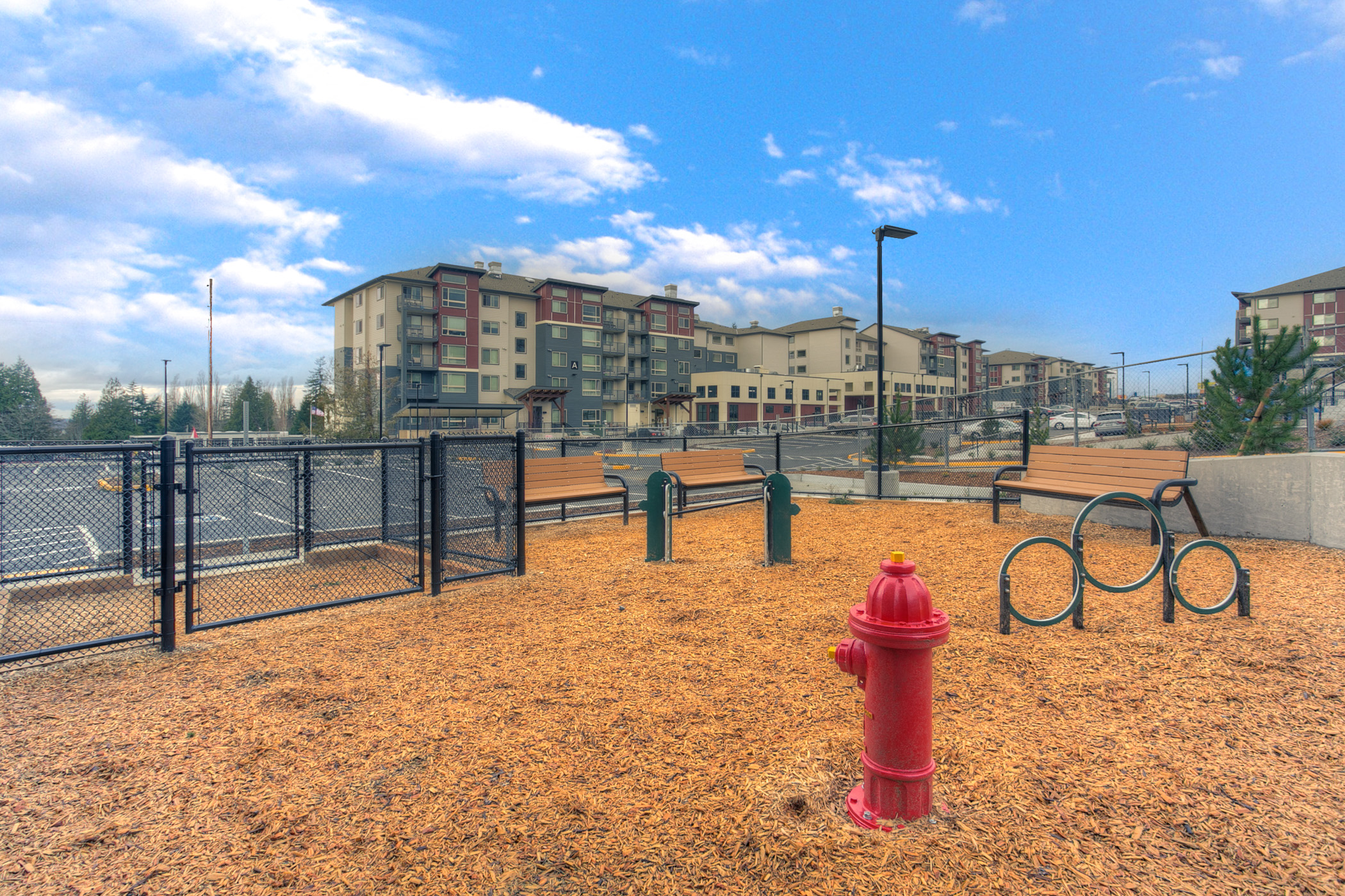 Photos and Video of Waterview Crossing Apartments in Des