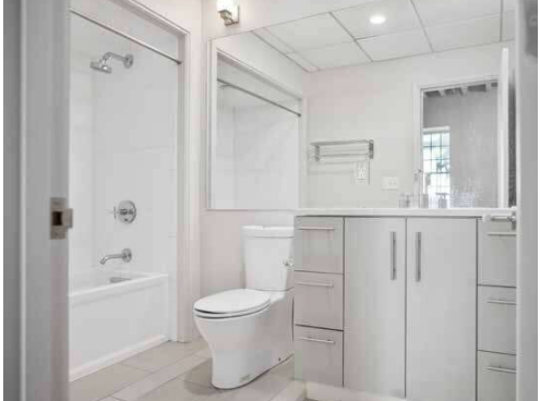 Bathroom,Bathroom,Bathroom,Vibrant and clean Bathroom,Bathroom,Bathroom,Bathroom,Bathroom