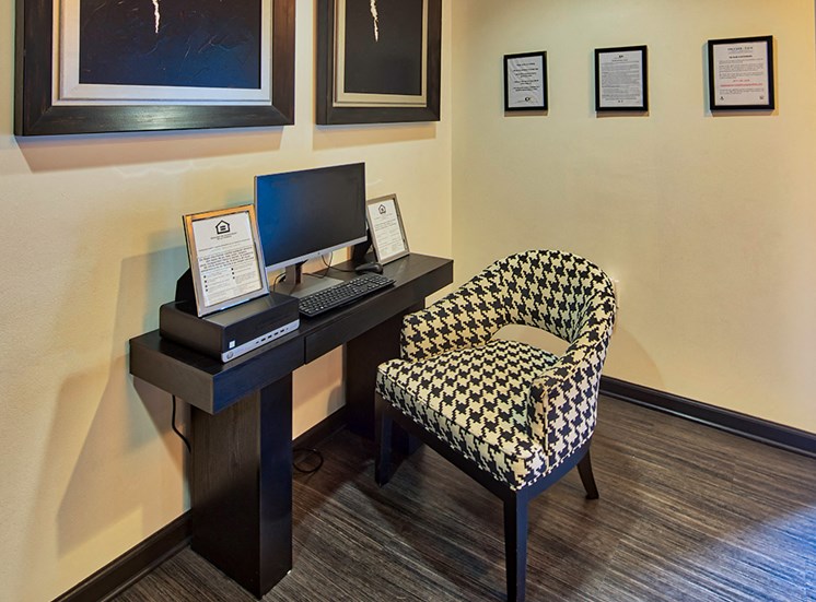 Business Center at Rental Townhomes in Richmond
