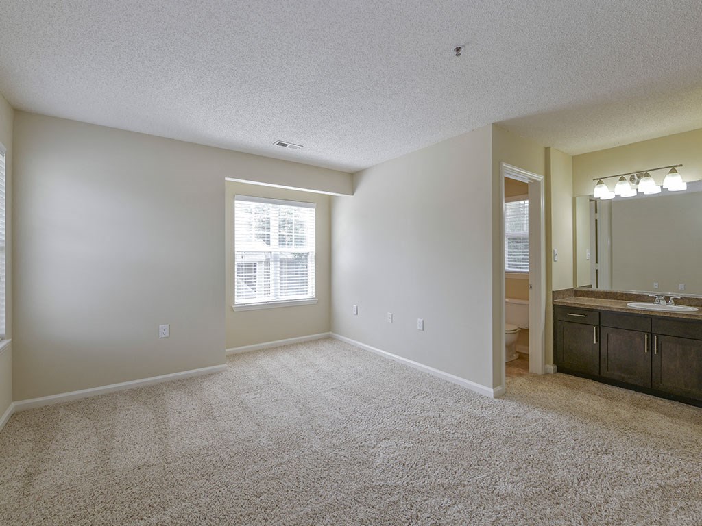 Photos of The Chase Apartments in Burlington, NC
