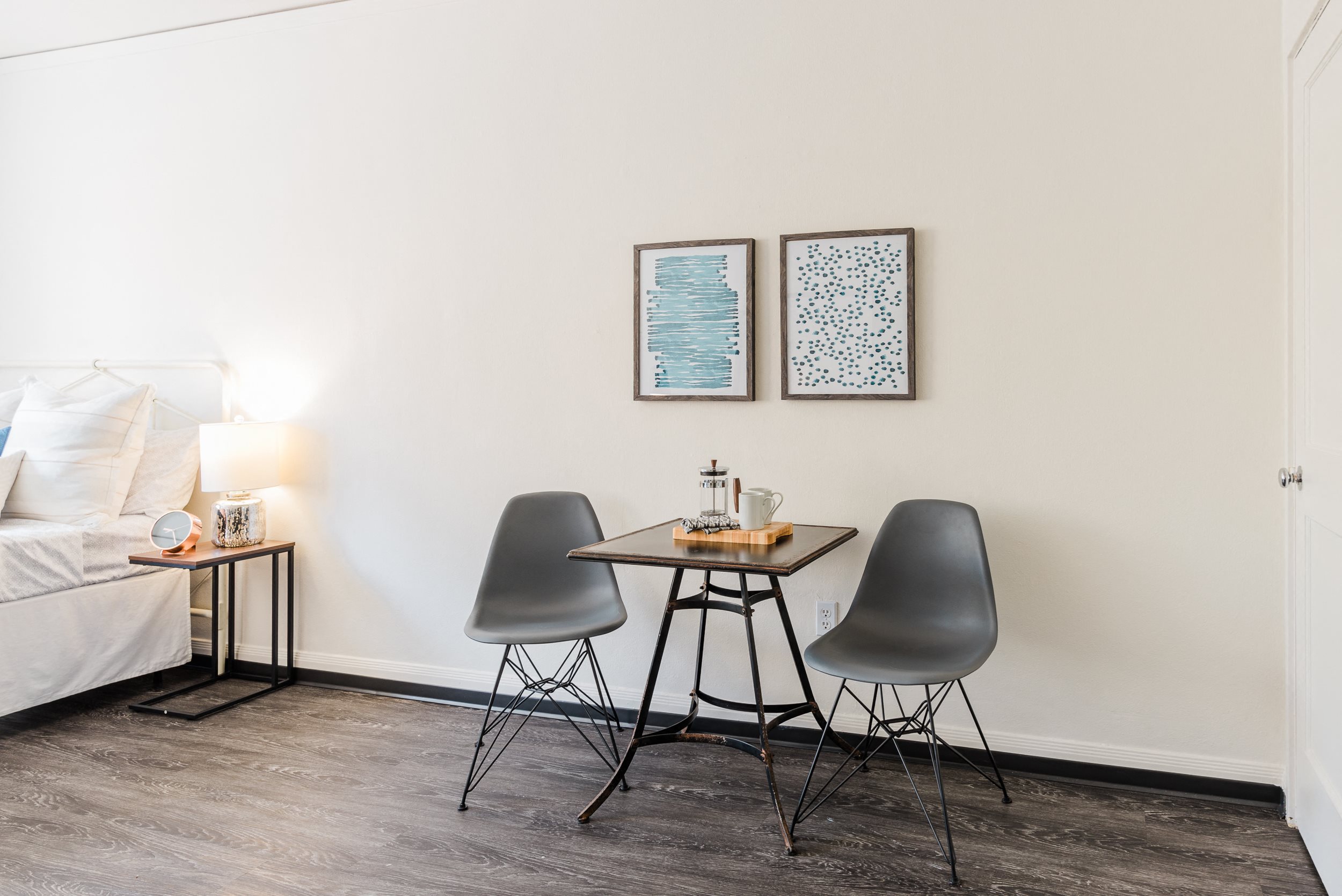 sample studio apartment Ample room for cute breakfast nook