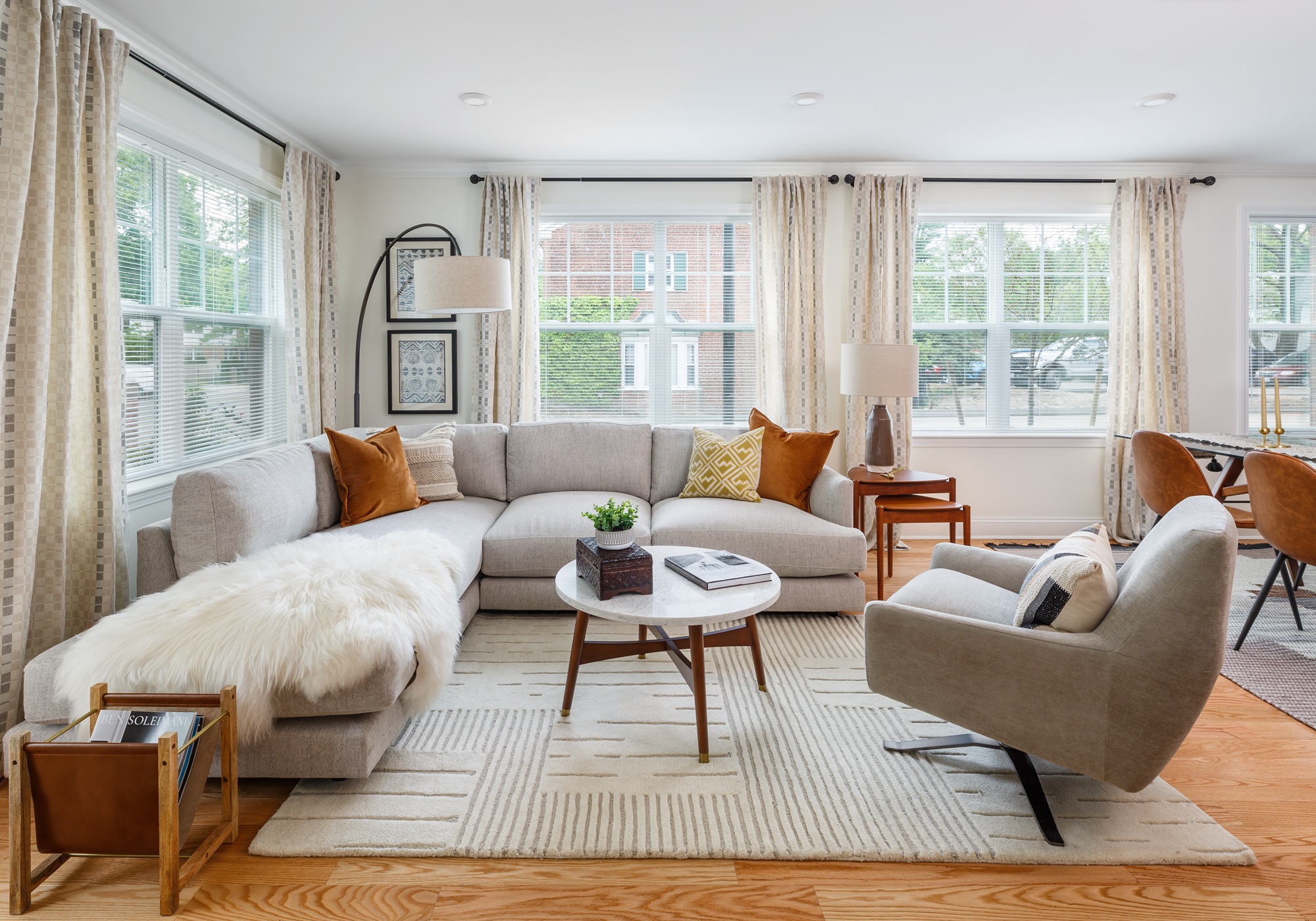 Click to view 3 Bed/2.5 Bath Townhome - New Construction floor plan gallery
