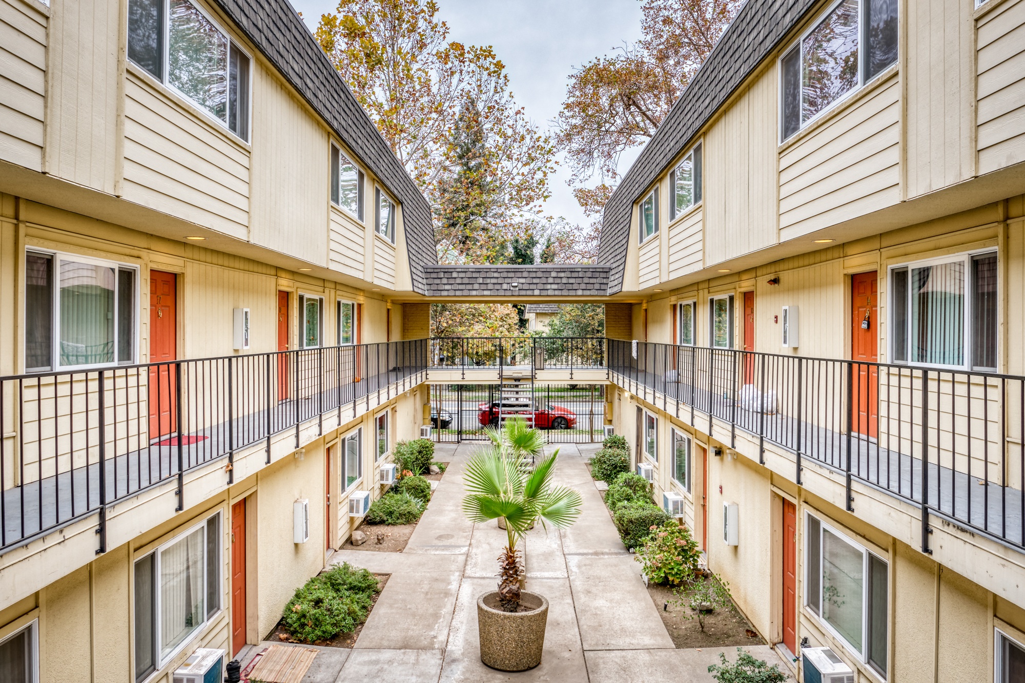 the courtyard apartments sacramento