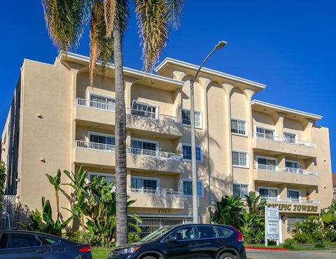 Apartment Building in Los Angeles