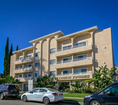 Apartment Building in Los Angeles