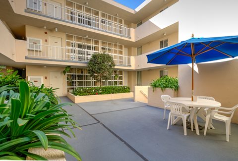 Apartment Building in Santa Monica Courtyard