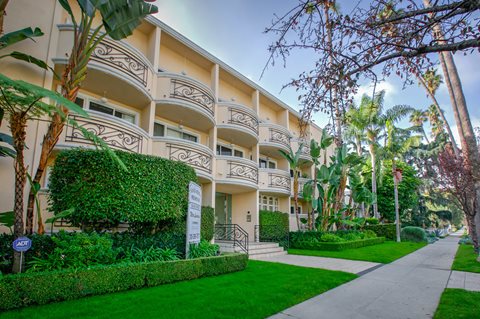 Apartment Building in Santa Monica