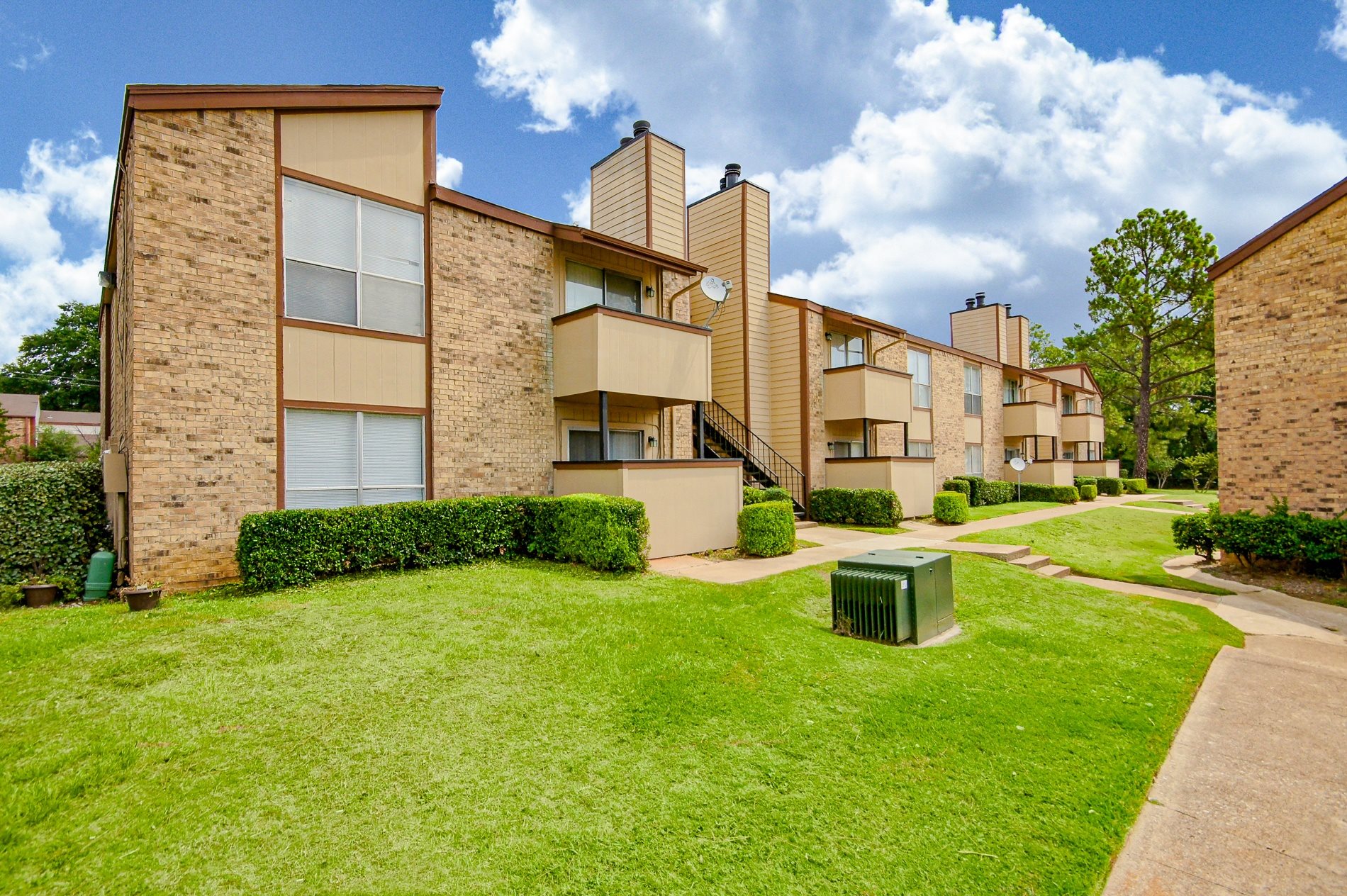 600 Baylor Apartments in Longview, TX