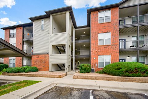 Greensview Apartments Community Buildings Exterior in Aurora, Colorado, CO