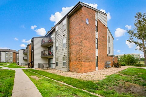 Greensview Apartments Community Buildings Exterior in Aurora, Colorado, CO