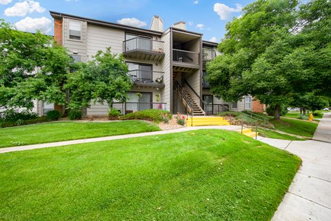Greensview Apartments Community in Aurora, Colorado, CO