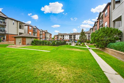 Greensview Apartments Community Buildings Exterior in Aurora, Colorado, CO