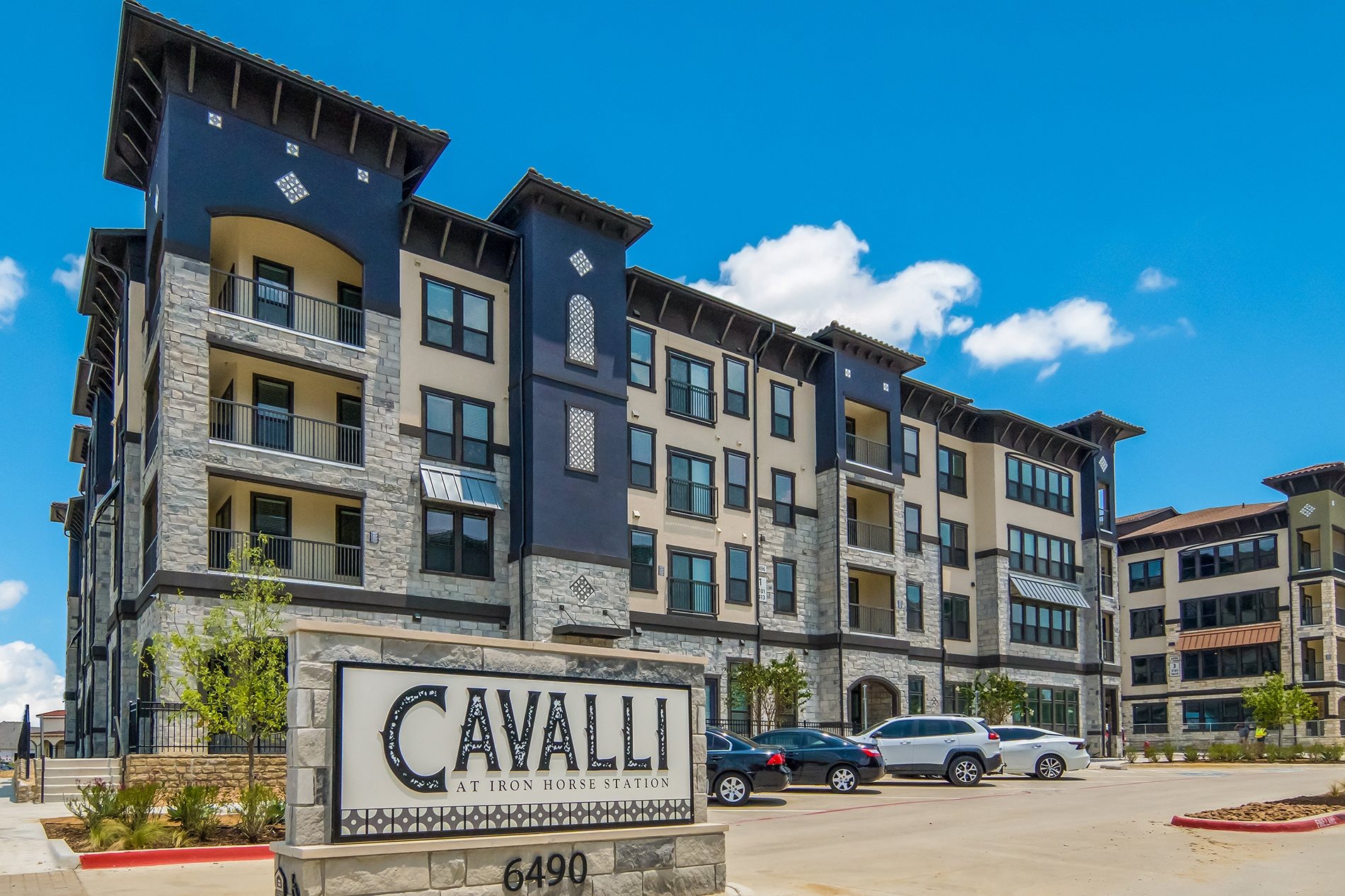 Entrance and Exterior | Cavalli at Iron Horse Station | Apartment in North Richland Hills, TX