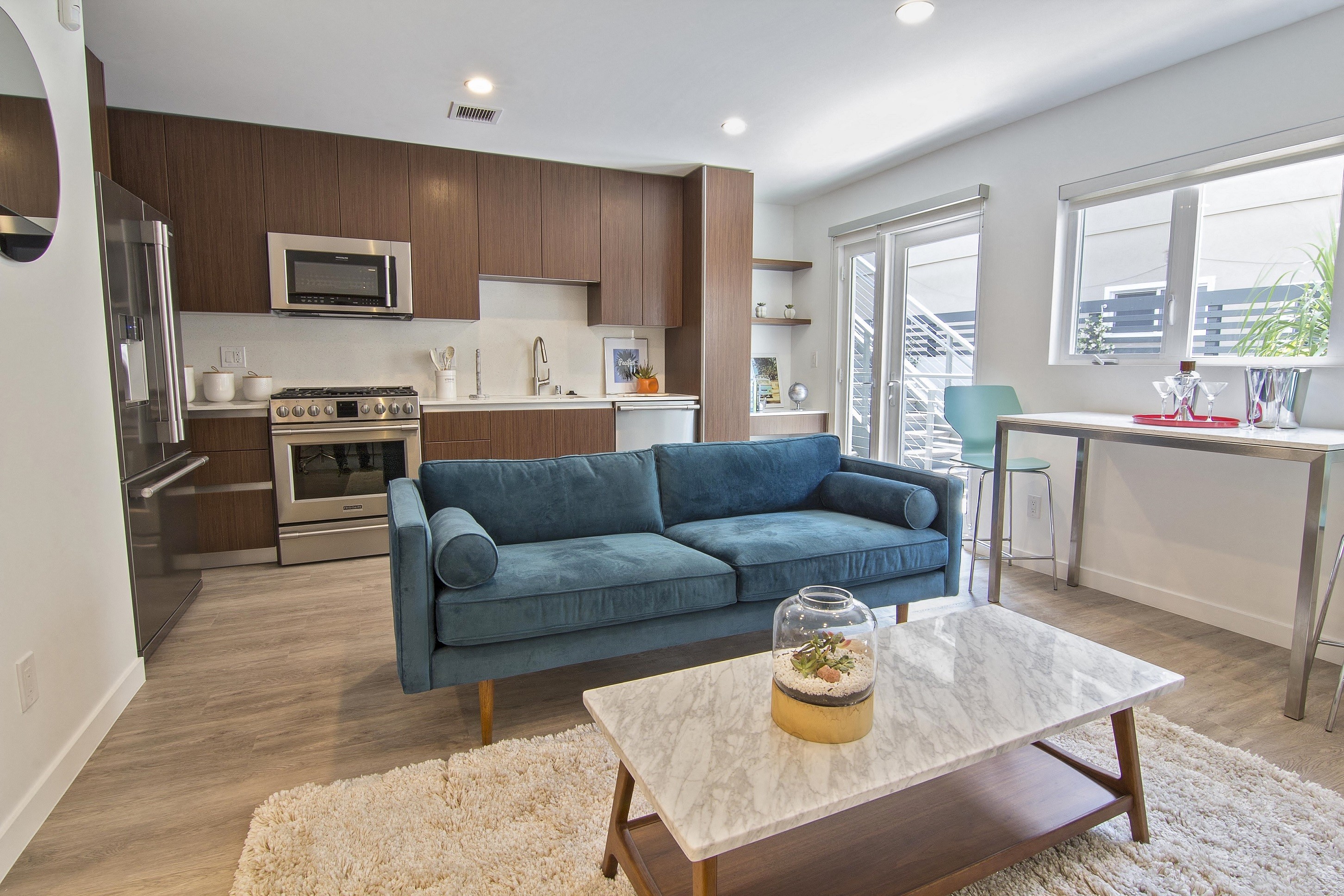 Santa-Monica-Apartments-Pacifico-Laundry-Living