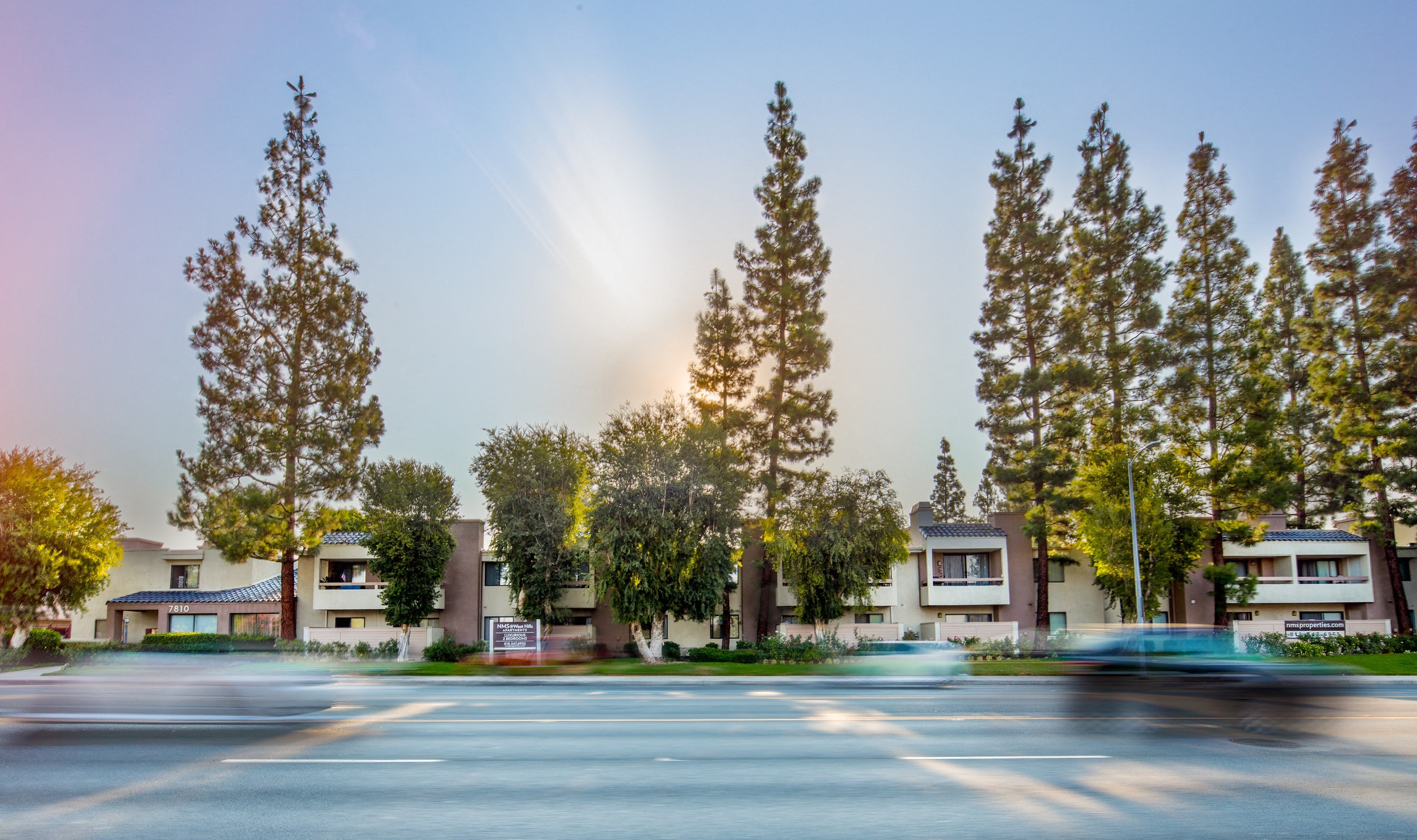 Canoga-Park-Luxury-Apartment-West-Hills-Exterior-Street-View