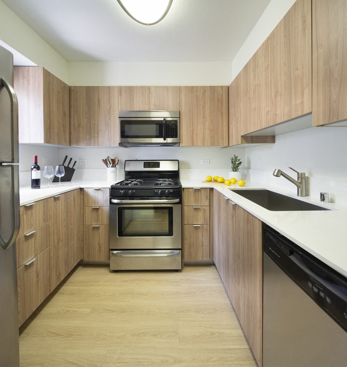 Granada Hills Apartments Mysuite At Granada Hills Co Living Suite Kitchen