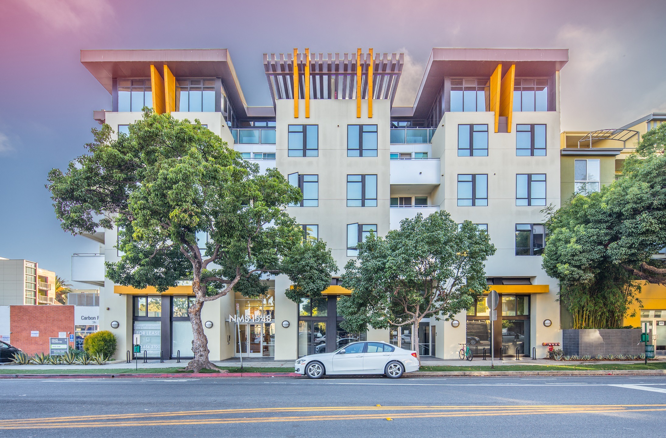 Santa-Monica-Luxury-Apartment-1548-6th-Exterior-Street-View