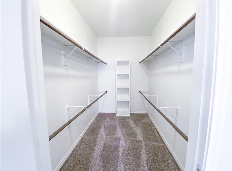 Oversized walk in closets at Tuscany Square Apartments in North Dallas, TX, For Rent. Now leasing Studio, 1 and 2 bedroom apartments.
