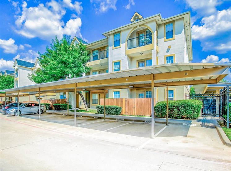 Covered carports at Tuscany Square Apartments in North Dallas, TX, For Rent. Now leasing Studio, 1 and 2 bedroom apartments.
