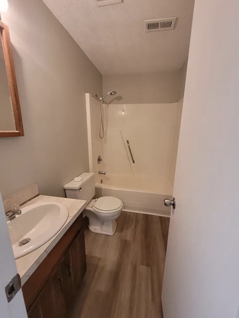 Gallery Photo 6