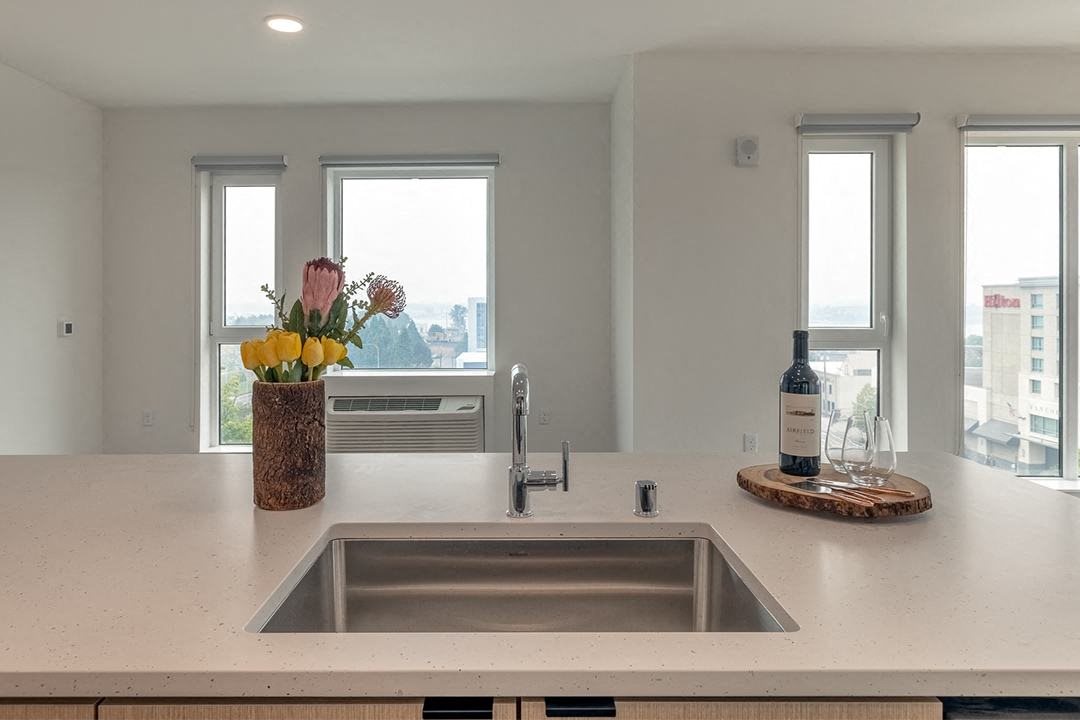 2 Bedroom Kitchen - Coen & Columbia