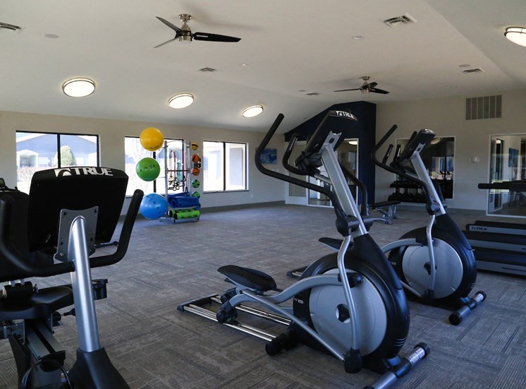 fitness center with cardio equipemnt