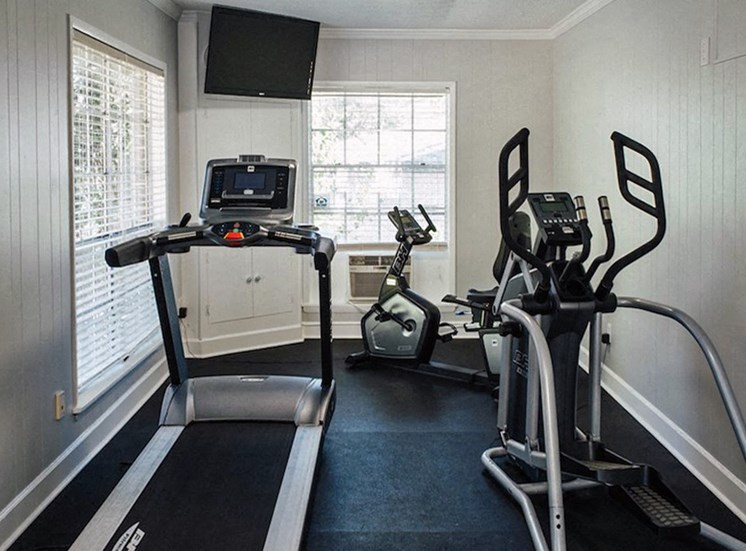 Fitness Center with Cardio Equipment at Aspen Run II Apartments