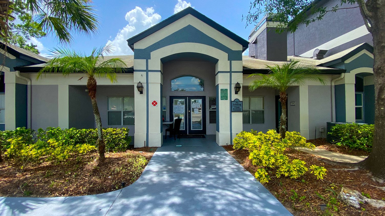 Photos and Video of Buena Vista Point Apartments in Orlando, FL