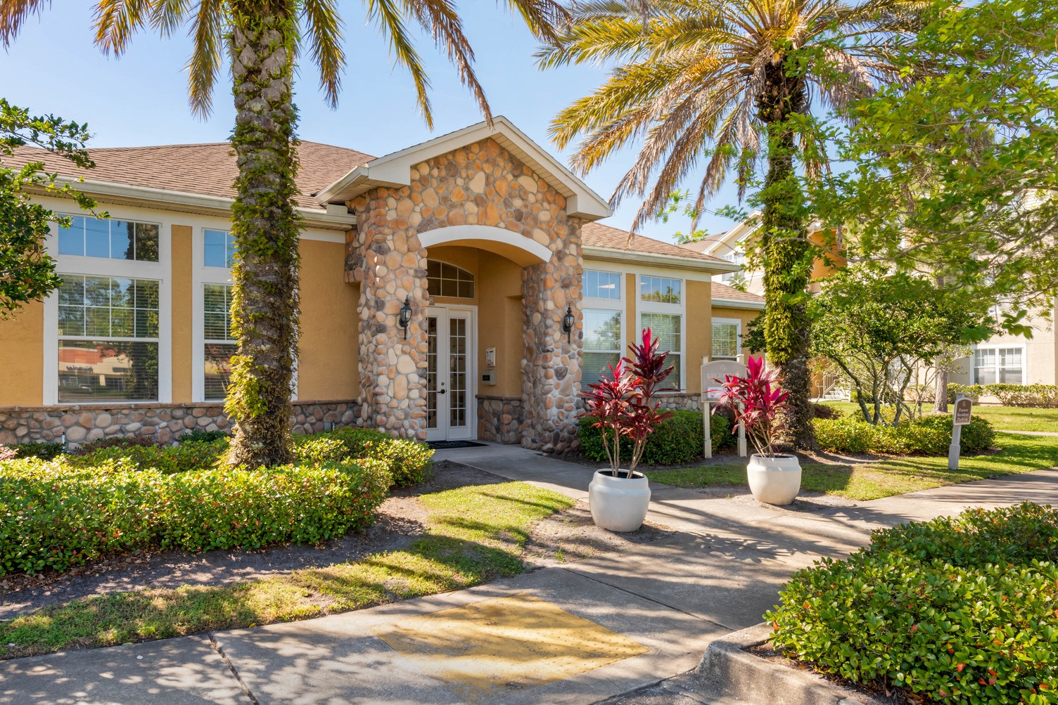 Ryan Oaks Apartments | Apartments in Jacksonville, FL