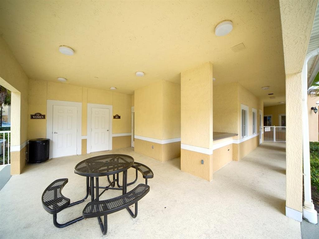 Photos and Video of Leigh Meadows Apartments in Jacksonville, FL