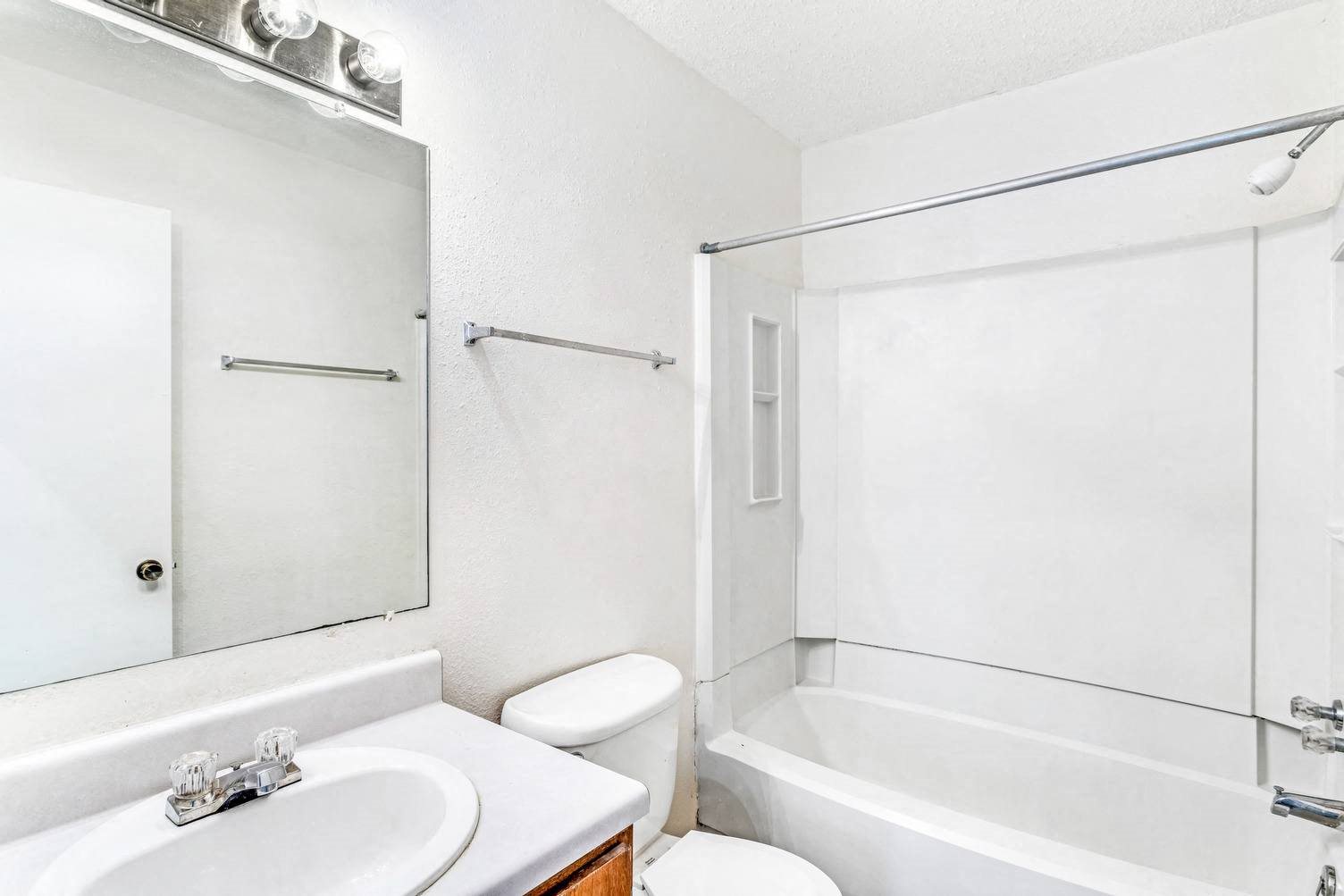 Photos and Video of Bellevue Heights Apartments in Nashville, TN