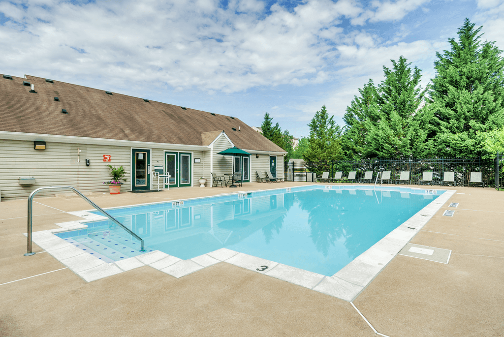 Photos and Video of The Landings at Markhams Grant Apartments in