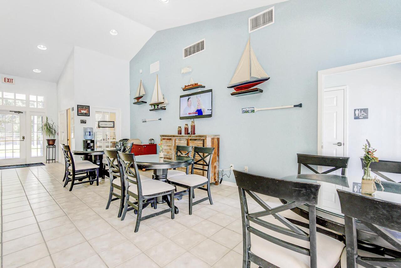 Photos and Video of Nantucket Bay Apartments in Temple Terrace, FL