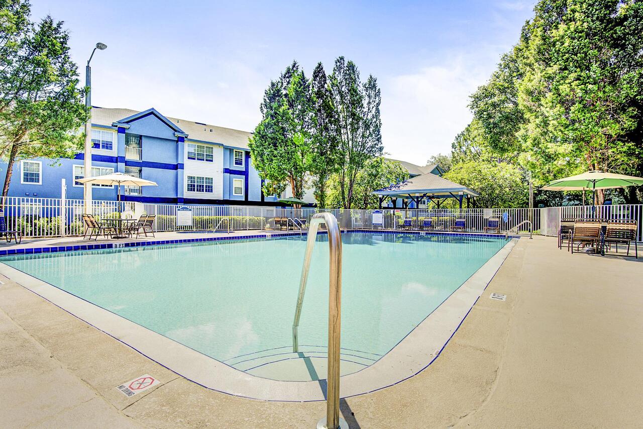 Photos and Video of Nantucket Bay Apartments in Temple Terrace, FL