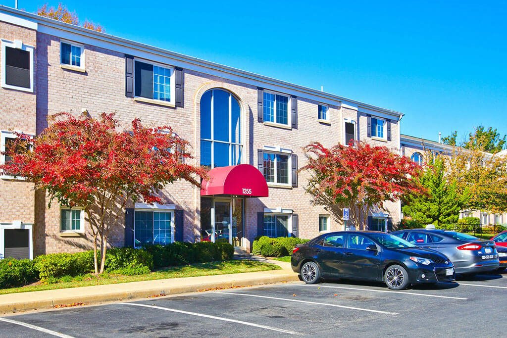Apartments for Rent in Herndon, VA Dulles Glen