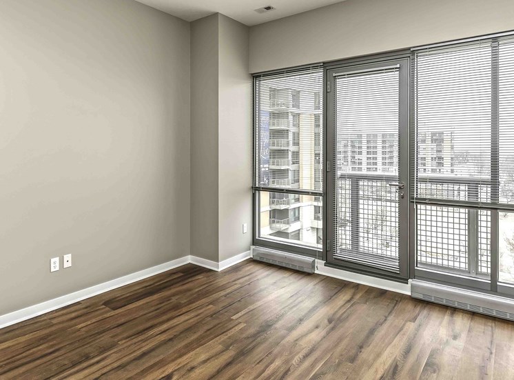 Interiors-Midtown-Crossing-Apartments-Omaha-NE-one-bedroom-apartment