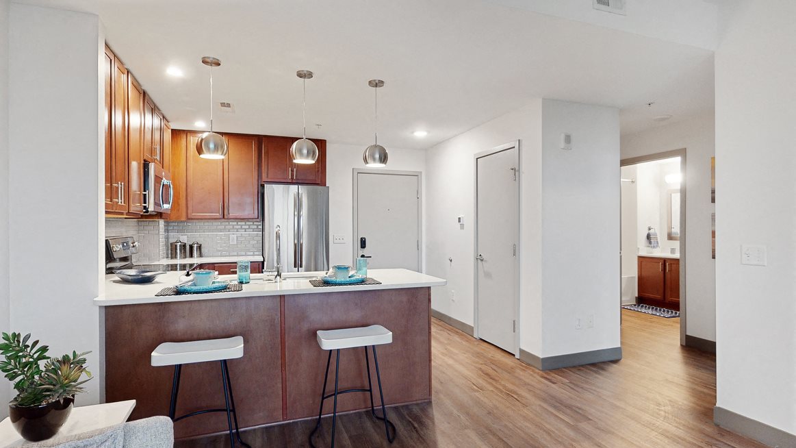 Photos of Midtown Crossing Apartments Apartments in