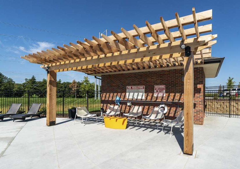 Pool-side pergola at The Villas at Mahoney Park townhomes in north Lincoln NE 68507